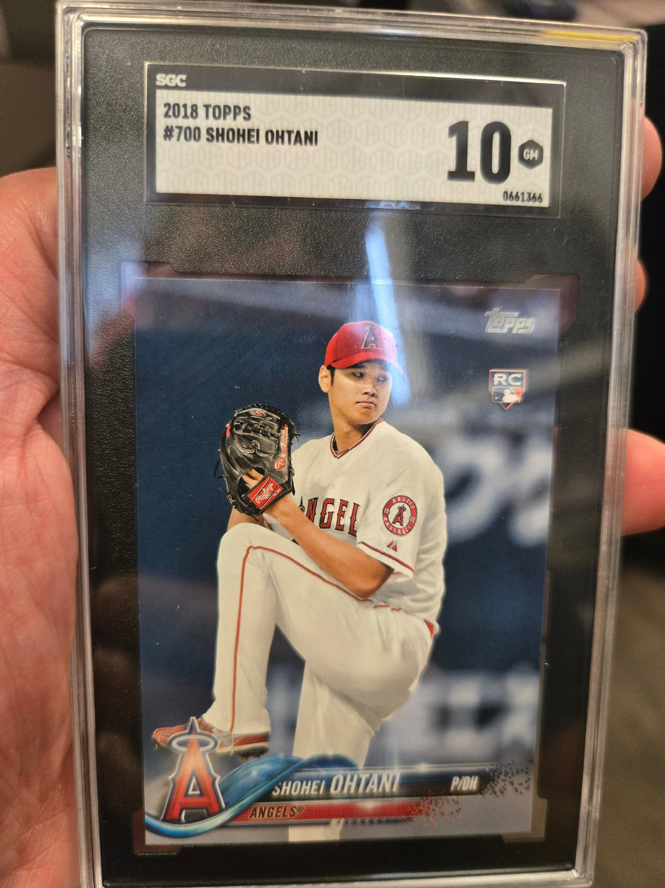 2018 TOPPS BASEBALL #700 SHOHEI OHTANI ROOKIE SGC 10