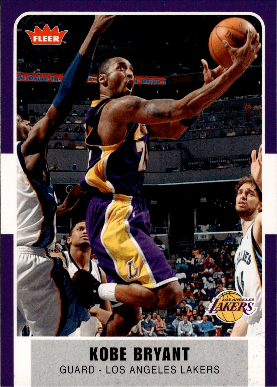 2007 Fleer 153 Kobe Bryant
