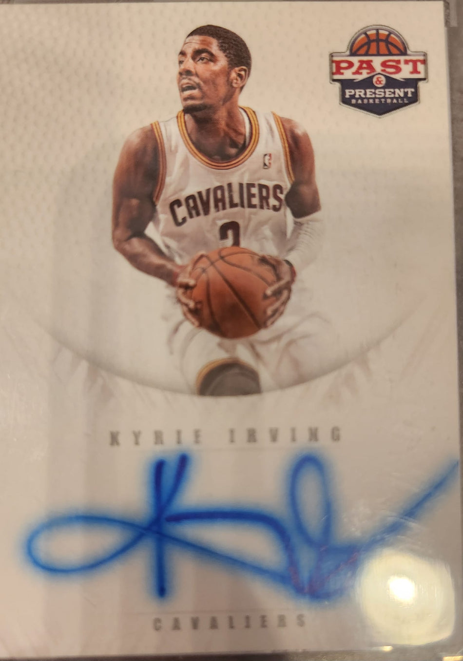 2012-13 KYRIE IRVING ROOKIE AUTOGRAPH PANINI Past and Present NO. 1