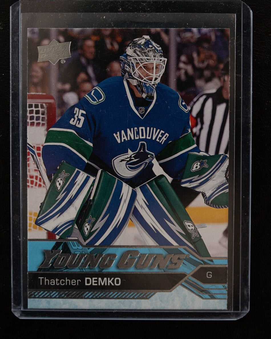2016-17 Thatcher Demko Upper Deck Young Guns Rookie #472